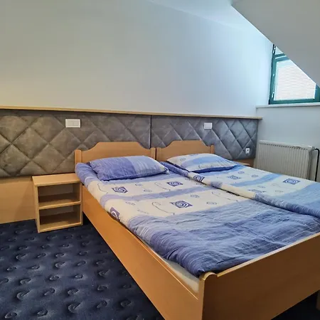 902 črnivec Gornji Grad