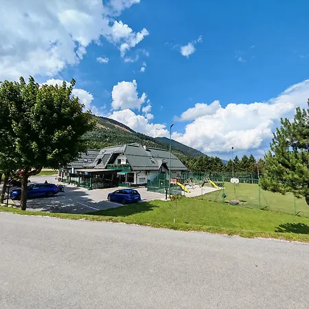 902 Crnivec Konukevi