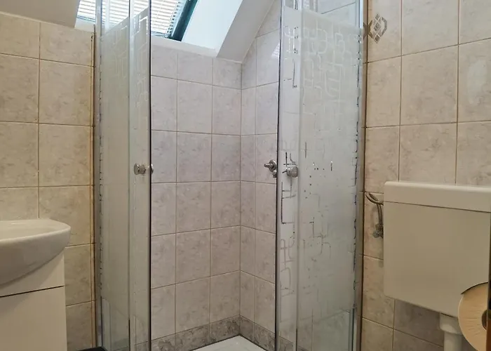 Hiša za goste 902 Crnivec 3*